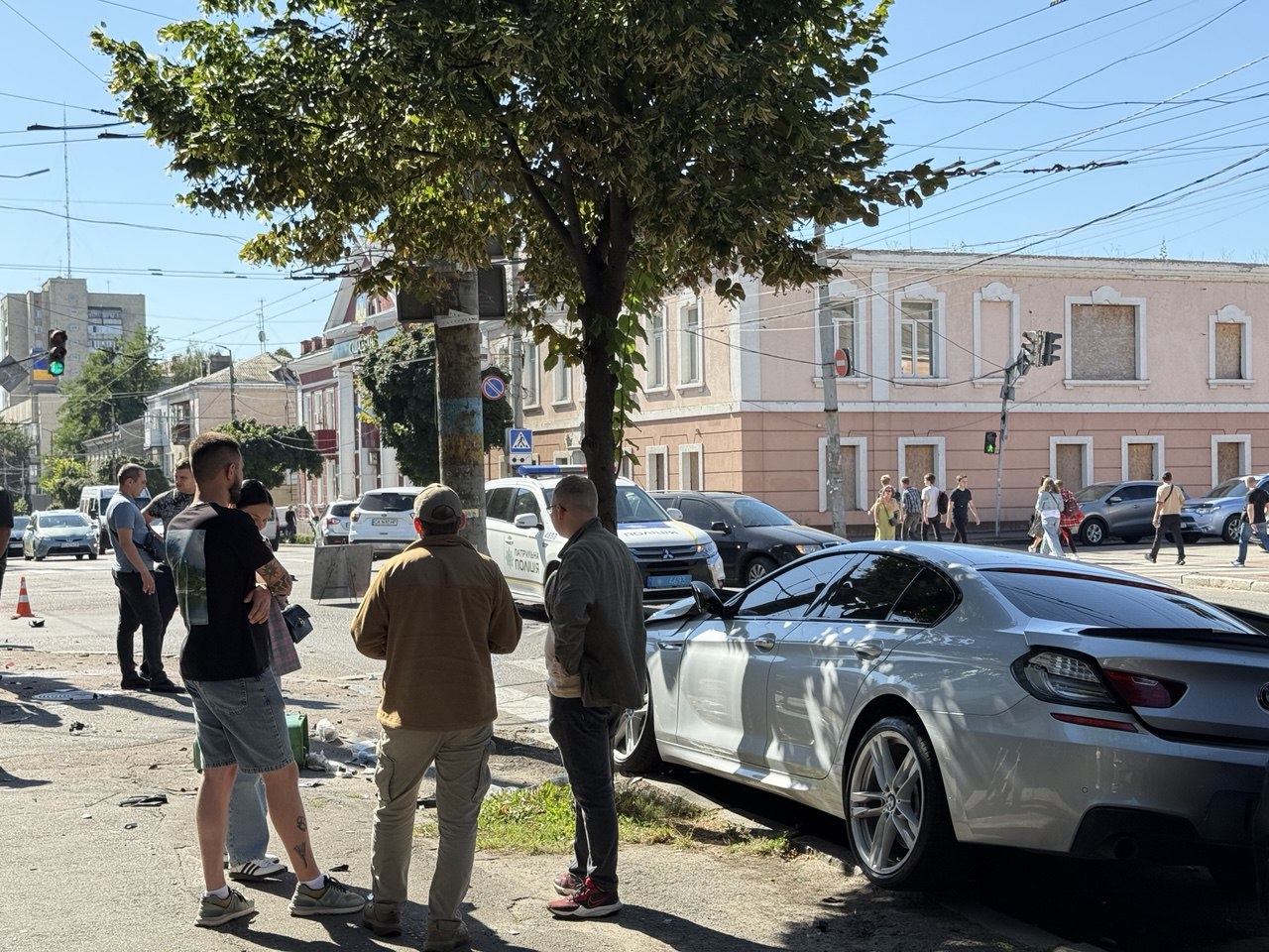 Новини Житомира - фото з Масштабна ДТП в центрі Житомира: на розі Перемоги — Грушевського зіткнулися 4 автівки