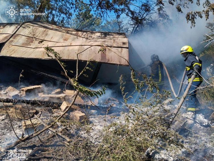 Новини Вінниці - фото з Пожежі в області знищили ферму, будинки та 13 гектарів землі