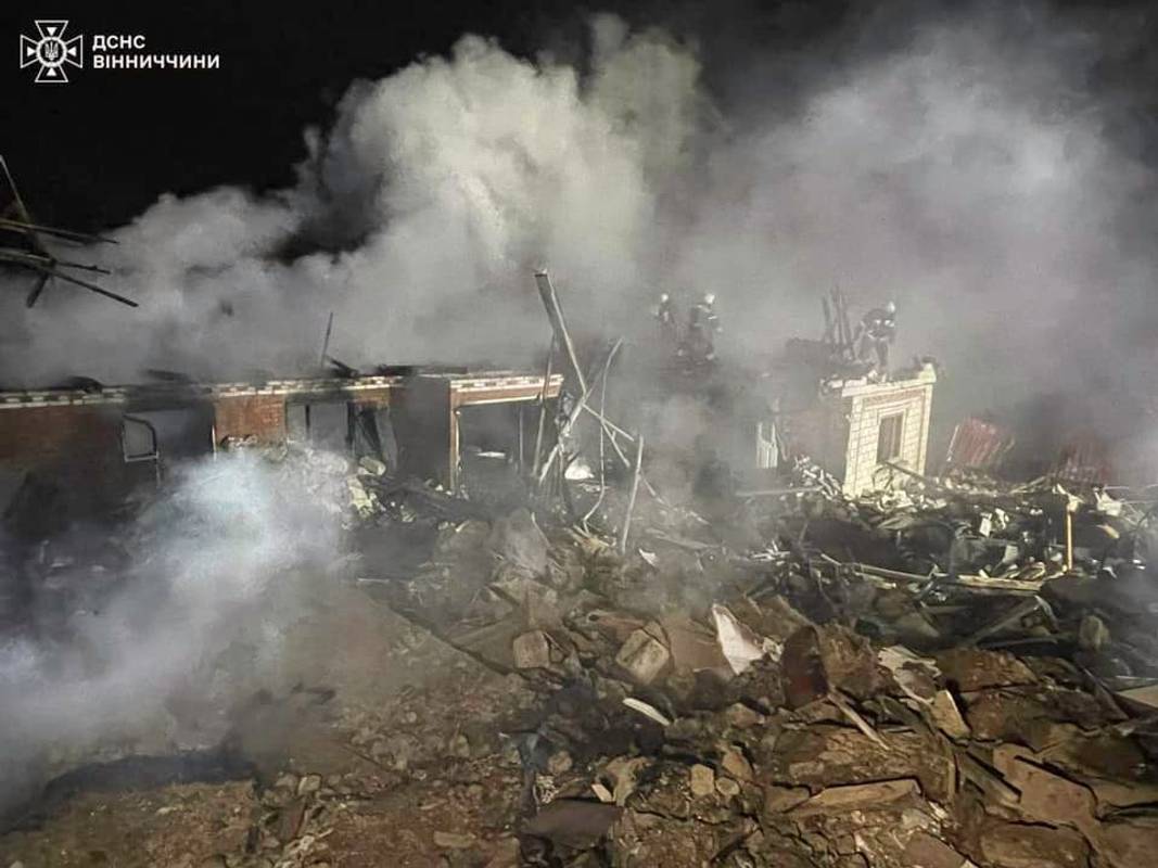 Новини Вінниці - фото з Вчора була одна з найбільших атак по Вінниччині: коли ще наша область була під прицілом ворога?