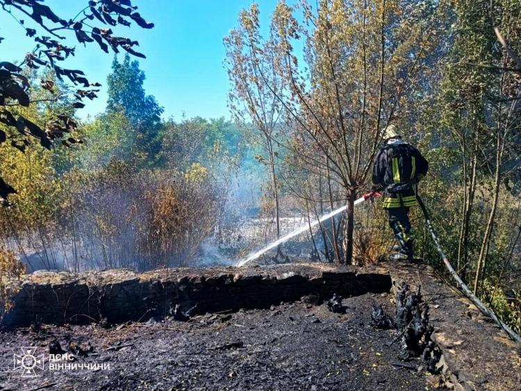 Новини Вінниці - фото з Пожежі в області знищили ферму, будинки та 13 гектарів землі