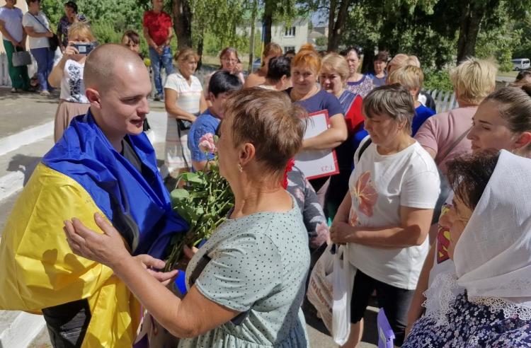 Новини Вінниці - фото з Джуринська громада зустріла Антона Чорного, який провів у полоні 19 місяців
