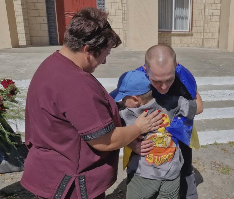Новини Вінниці - фото з Джуринська громада зустріла Антона Чорного, який провів у полоні 19 місяців