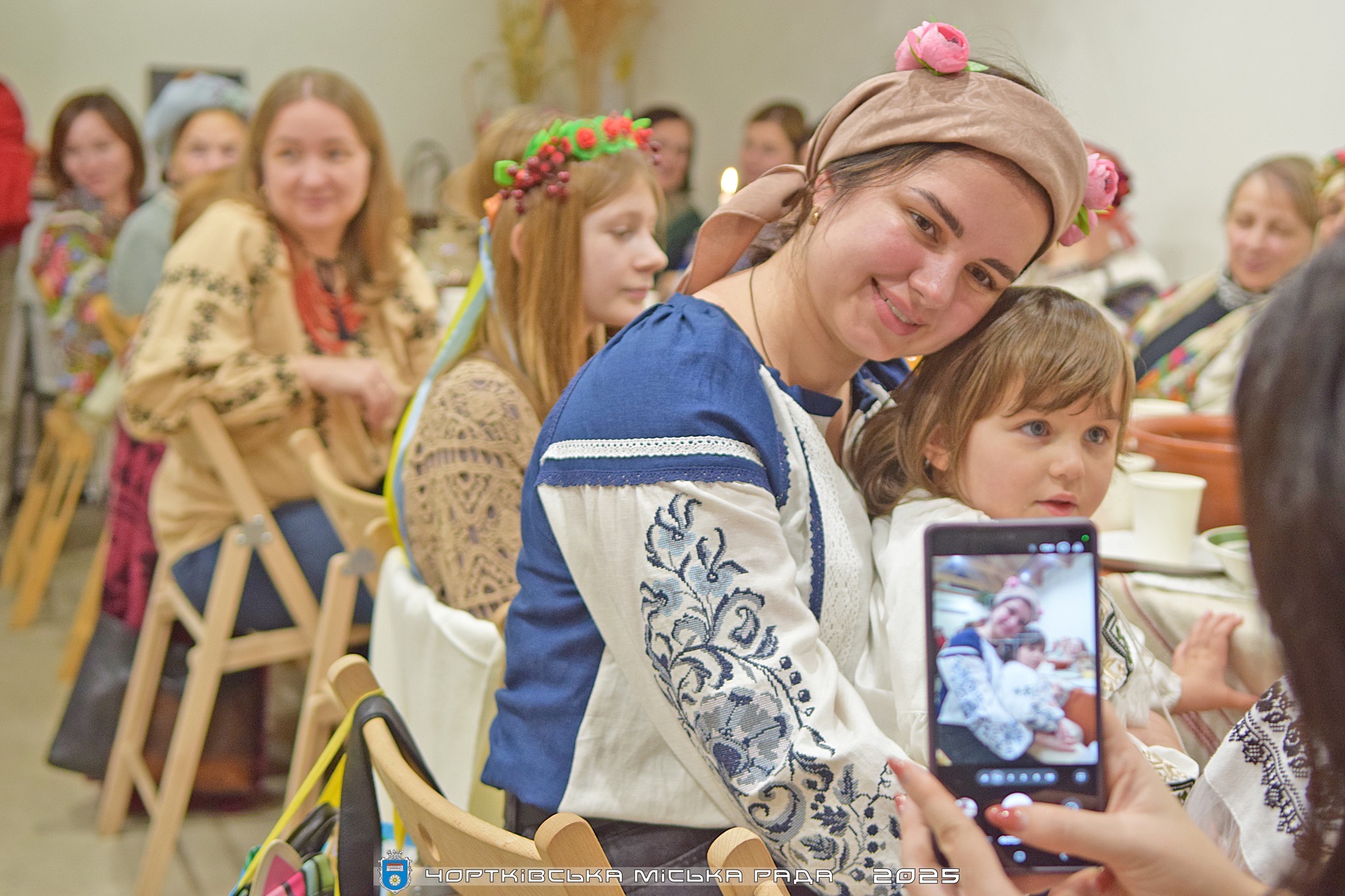 Новини Тернополя - фото з Вареничні вечорниці у Чорткові: народний одяг, колядки та традиції