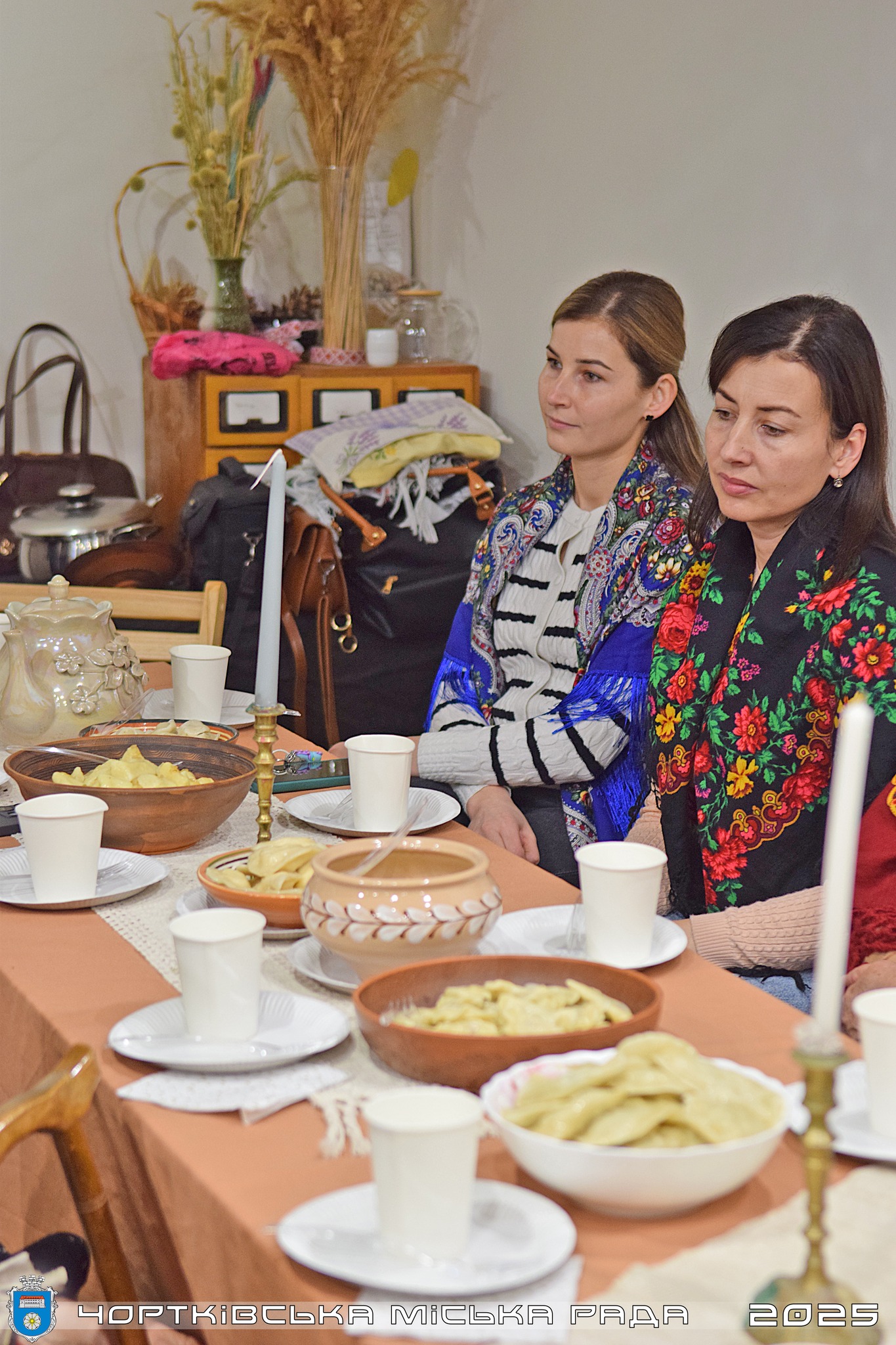 Новини Тернополя - фото з Вареничні вечорниці у Чорткові: народний одяг, колядки та традиції