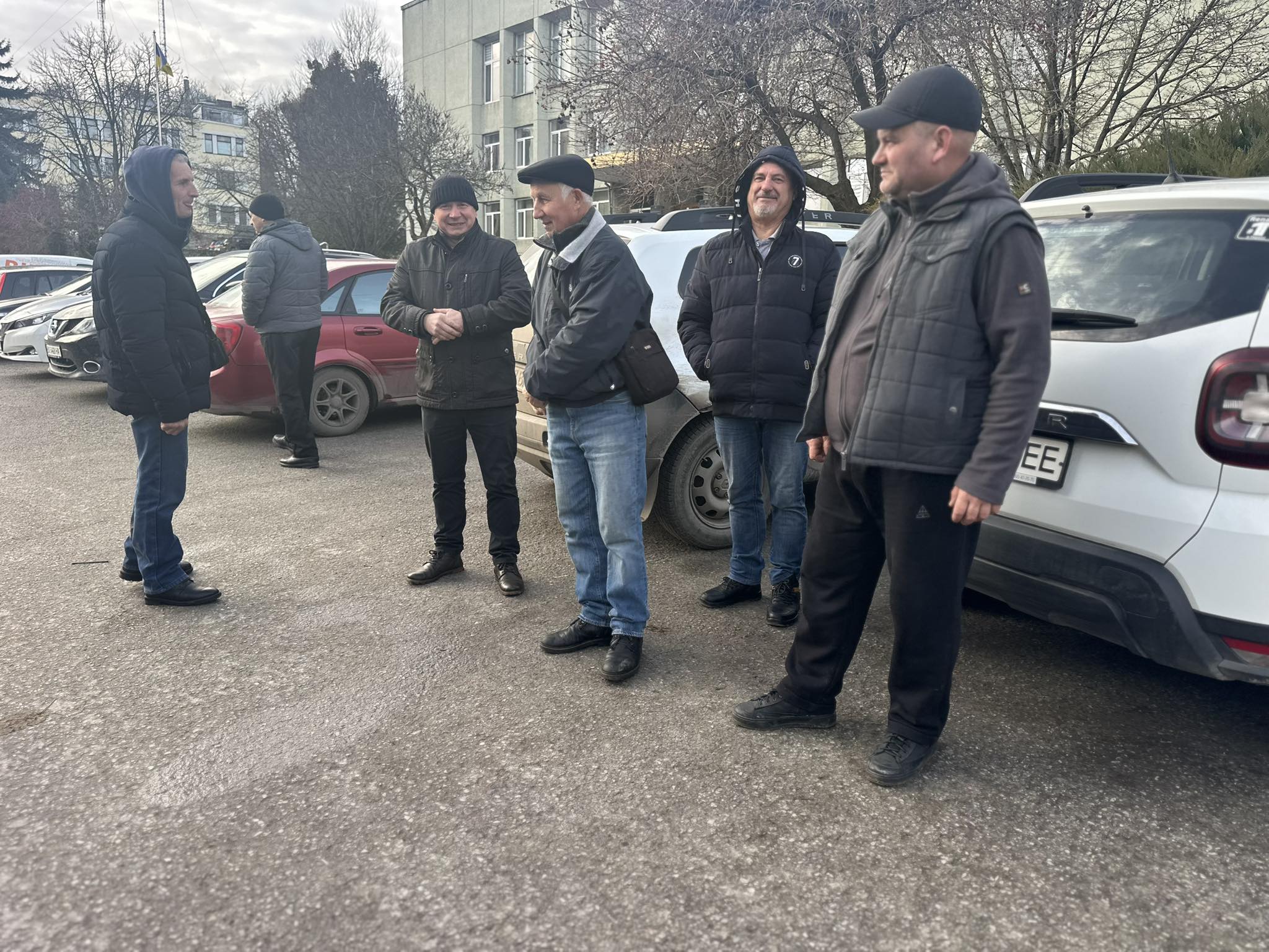 Новини Тернополя - фото з Команда з Кременеччини долучилась до будівництва фортифікацій на Сході України