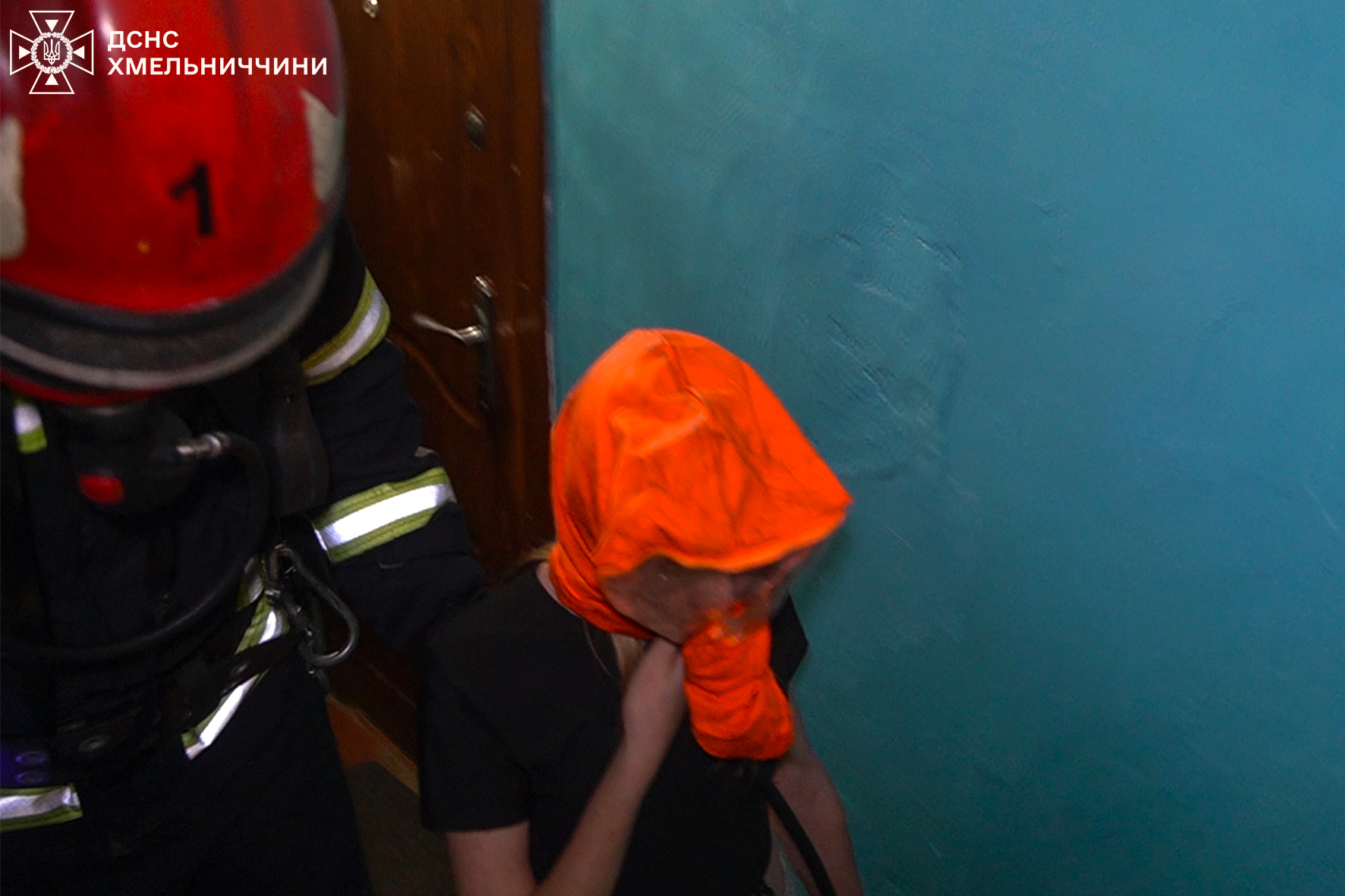 Новини Хмельницького - фото з У п’ятиповерхівці на Сковороди сталася пожежа: загинув чоловік