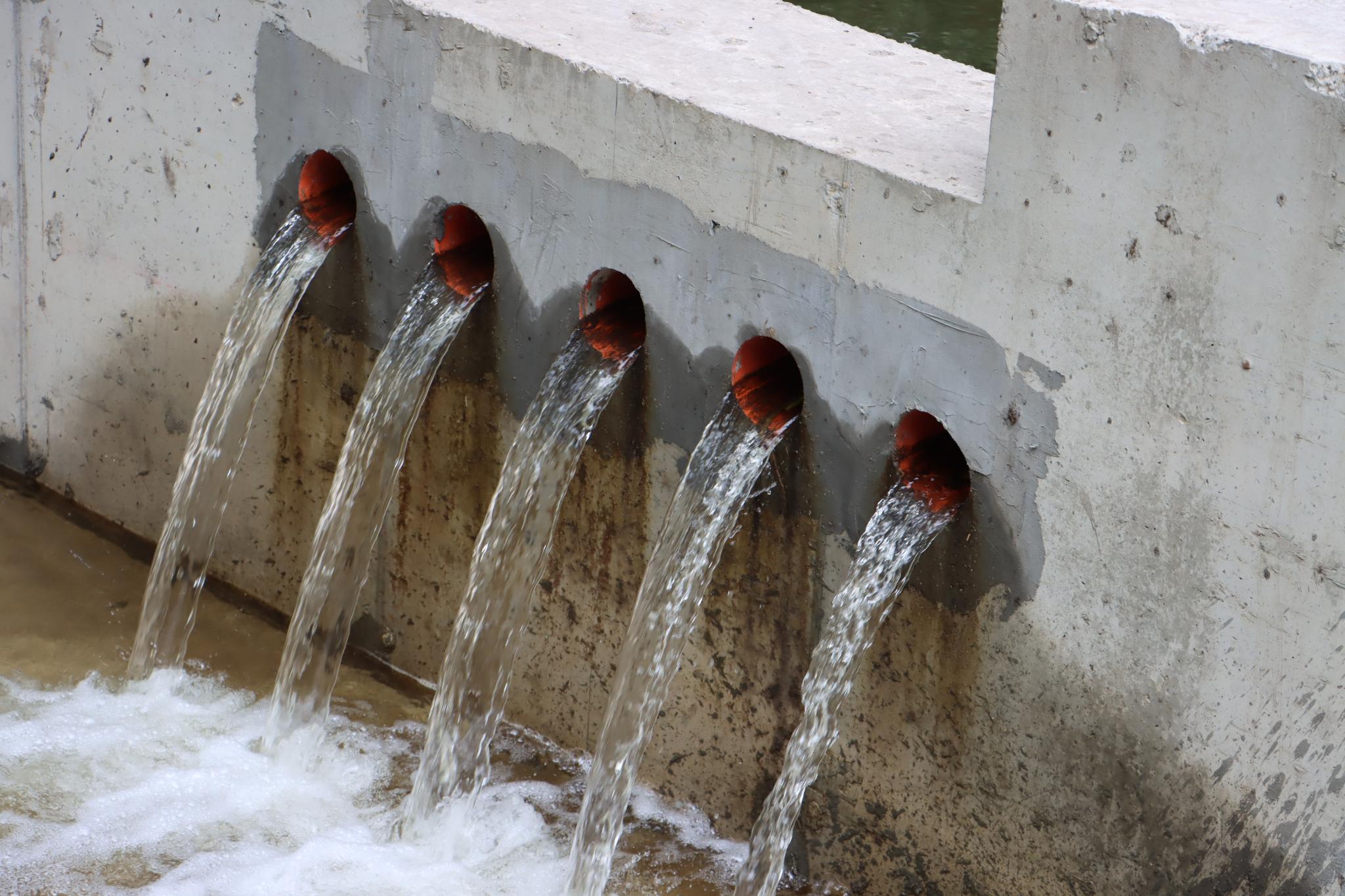 Новини Тернополя - фото з У парку «Сопільче» збудували нову підпірну стіну на водоймі