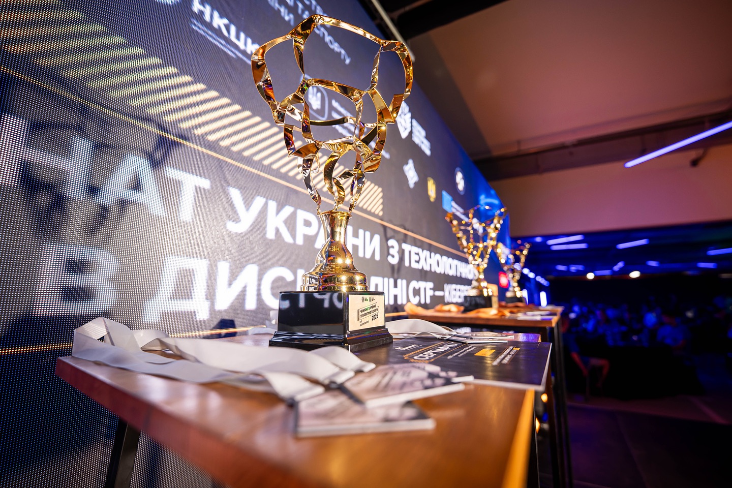 Новини Тернополя - фото з Кіберспортсмени з Тернополя увійшли до ТОП-10 найкращих команд України