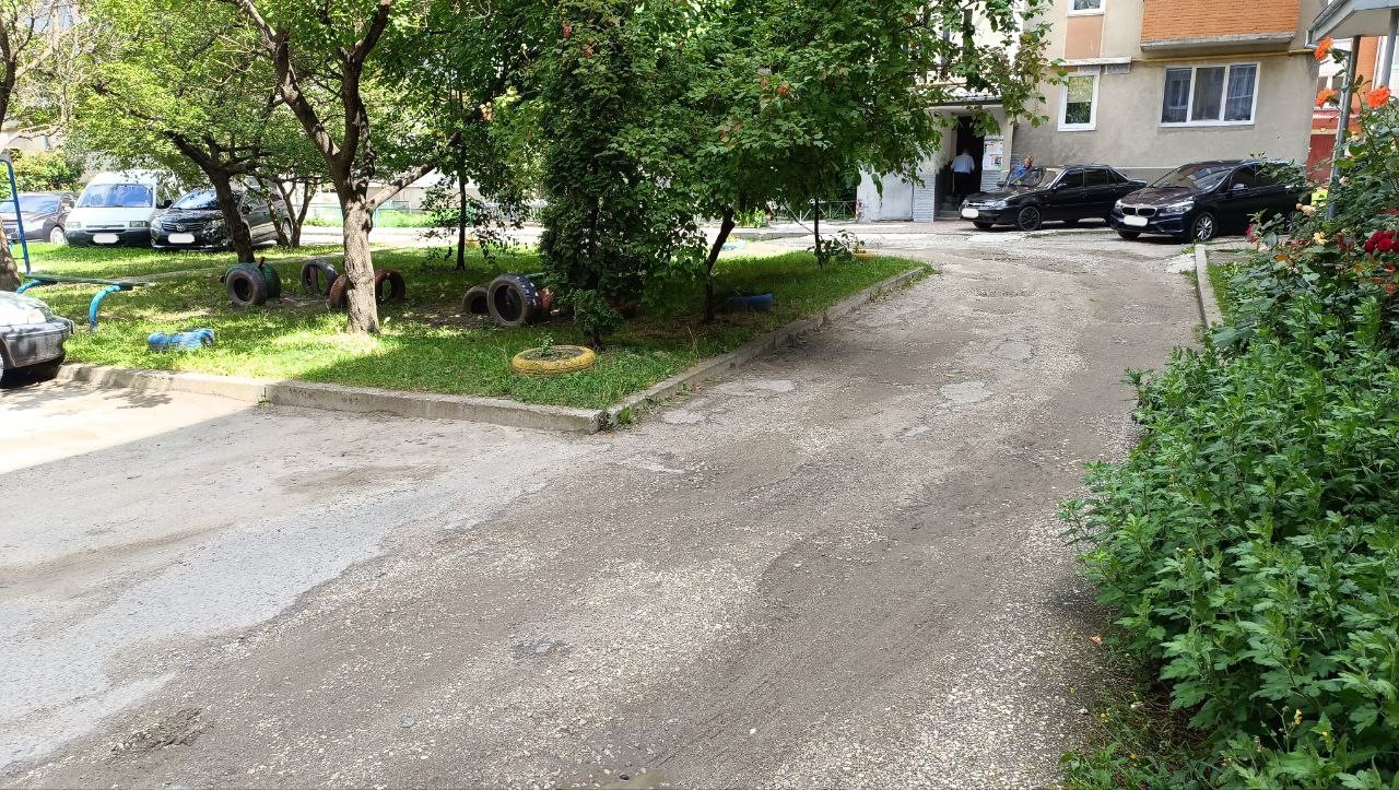 Новини Тернополя - фото з Петицію про безбар’єрний простір на Карпенка підтримали тернополяни