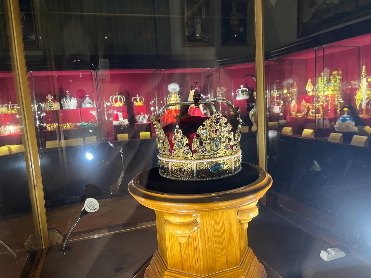 Новини Тернополя - фото з Привид, що блукає коридорами… І підземні ходи — просто під ногами: розповідаємо про Збаразький замок