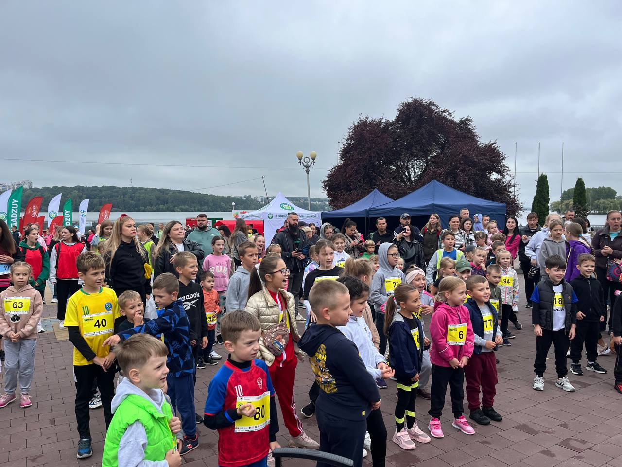 Новини Тернополя - фото з Озеряна-2025: тернополяни долали кілометри та збирали донати на ЗСУ