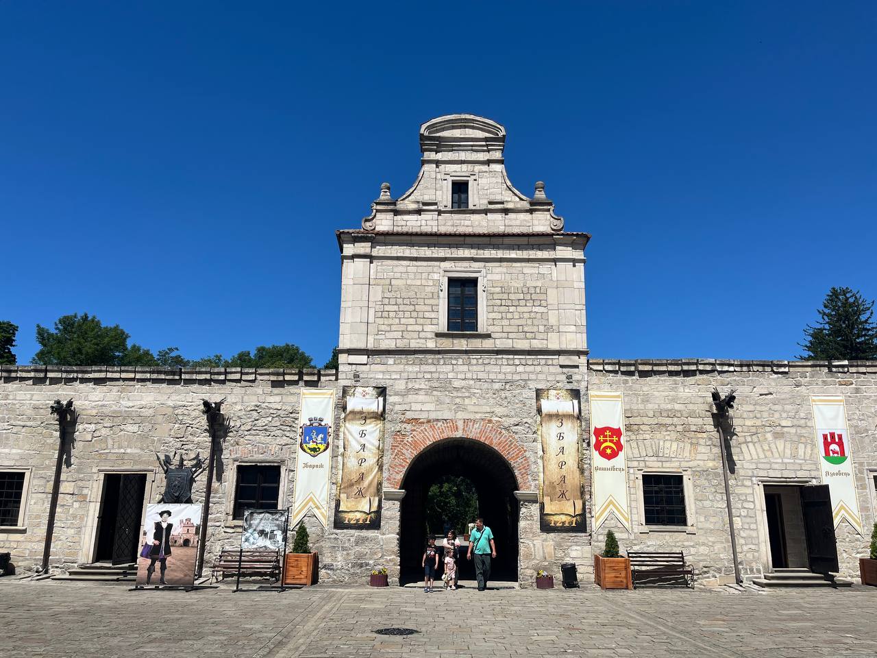 Новини Тернополя - фото з Привид, що блукає коридорами… І підземні ходи — просто під ногами: розповідаємо про Збаразький замок