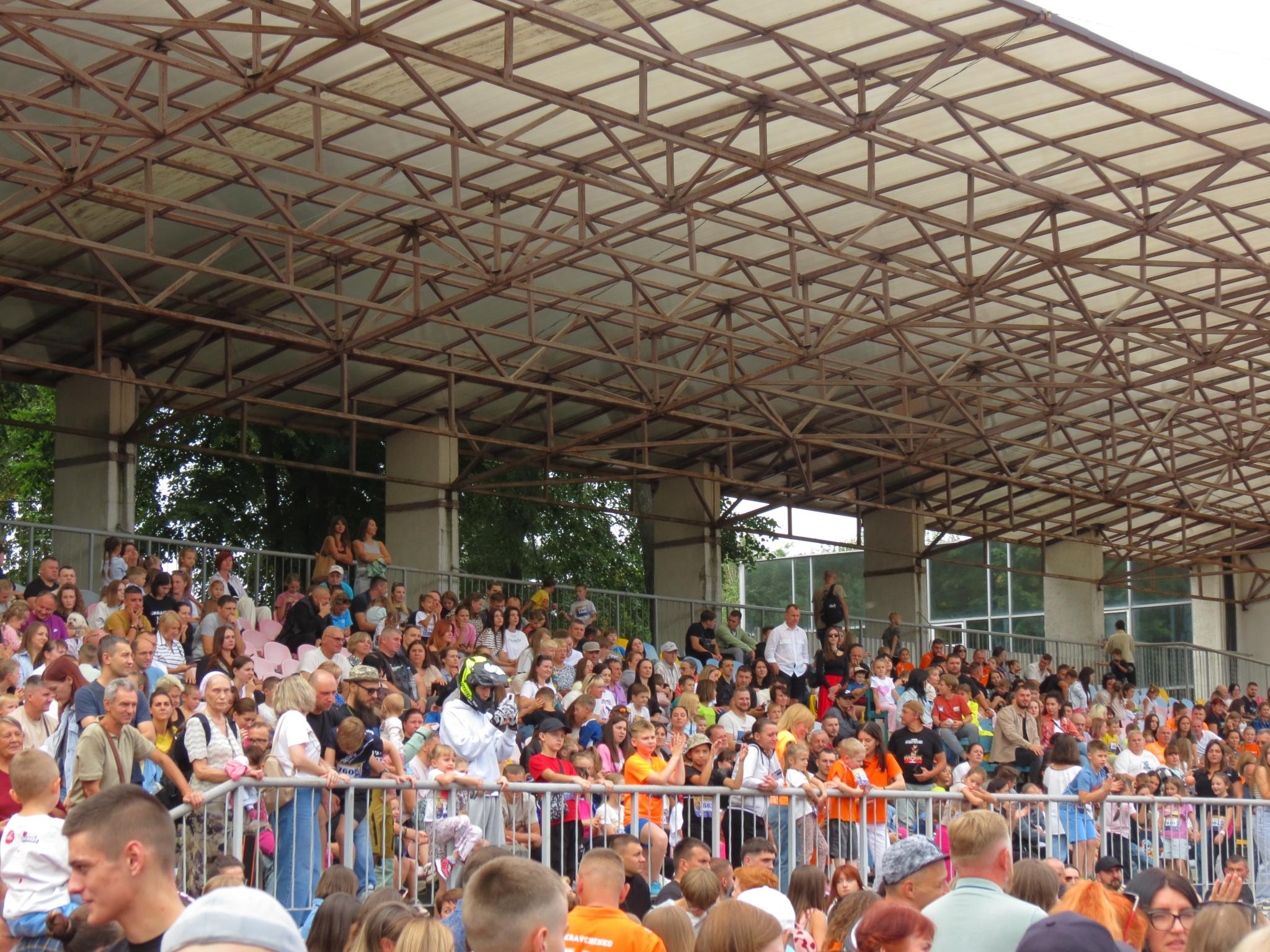 Новини Вінниці - фото з День фізичної культури і спорту у Вінниці відзначили дитячим забігом і виставкою ДЮСШ