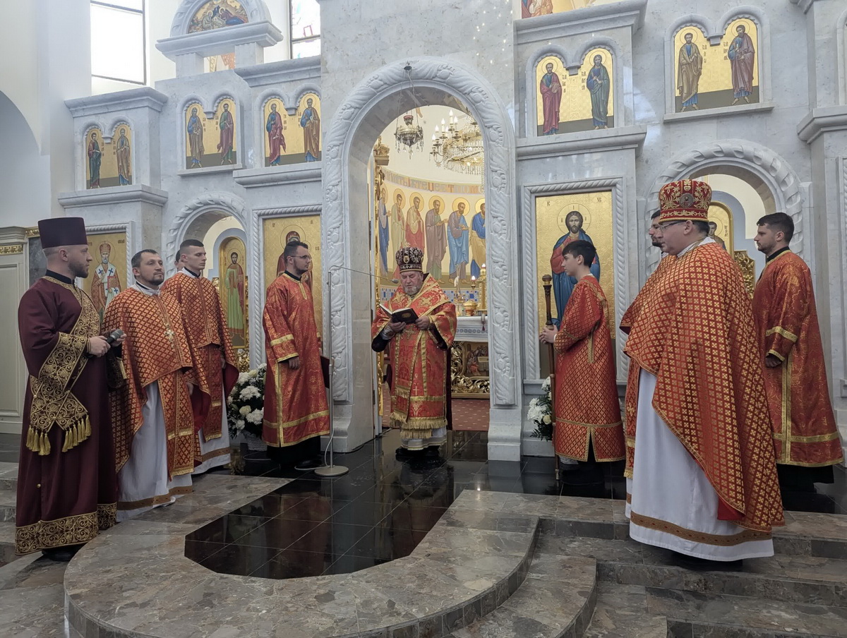 Новини Тернополя - фото з У Зарваниці відбулася проща рятувальників