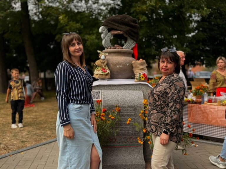 Новини Житомира - фото з У Коростені відбувся благодійний Фестиваль дерунів «Деруни. Донати. Дрони»