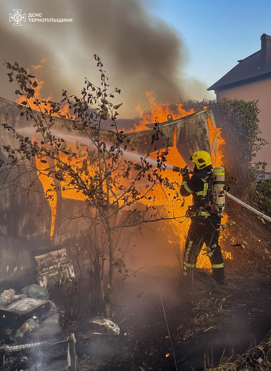 Новини Тернополя - фото з Бездиханне тіло знайшли на місці пожежі в Нараївській громаді