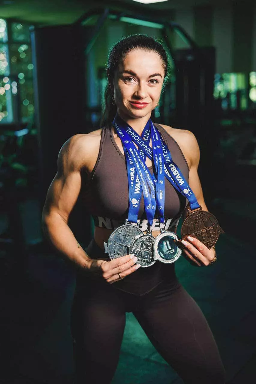 Новини Вінниці - фото з Ще одне золото в скарбницю: вінничанка здобула перемогу на Olympia Amateur з бодібілдингу
