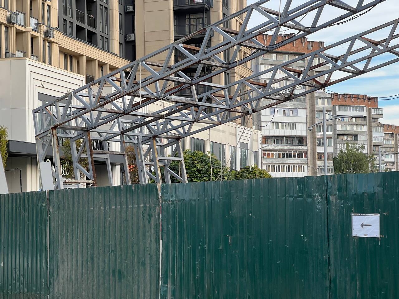 Новини Вінниці - фото з У Вінниці ремонтують арку на проспекті Космонавтів: що зміниться та коли завершать роботи