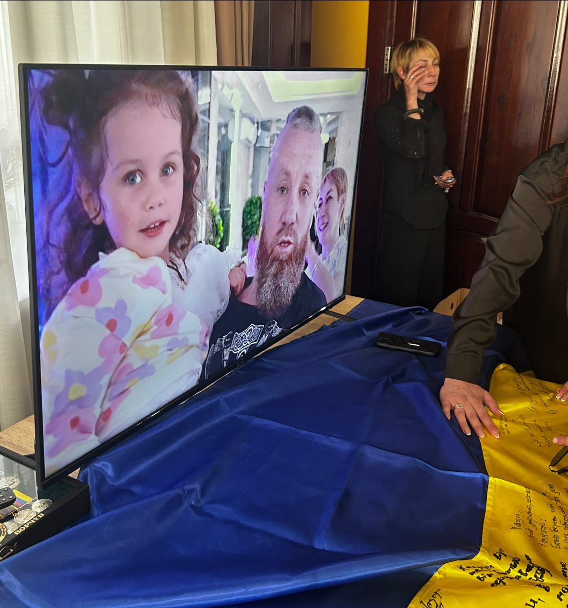 Новини Вінниці - фото з «Встиг обійняти донечку на її третій день народження»: Вінниця схилила голову перед розвідником Олегом Кривогузом