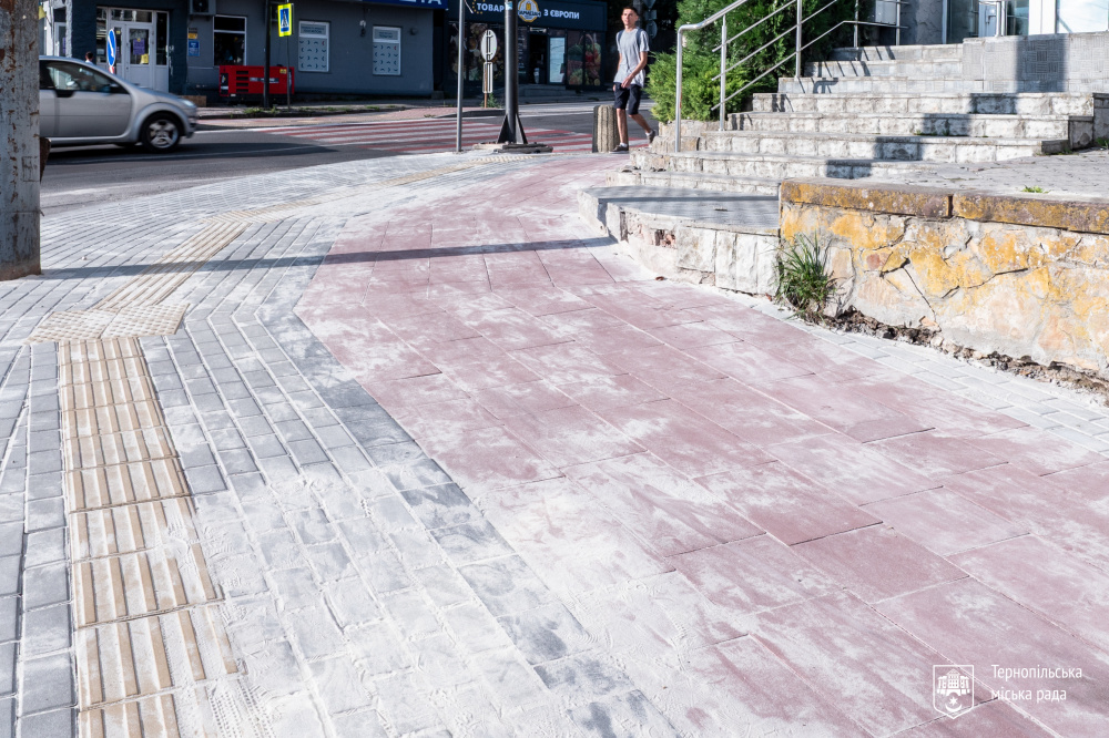 Новини Тернополя - фото з Завершили першу чергу робіт на частині безбар'єрного маршруту з Дружби до Центру