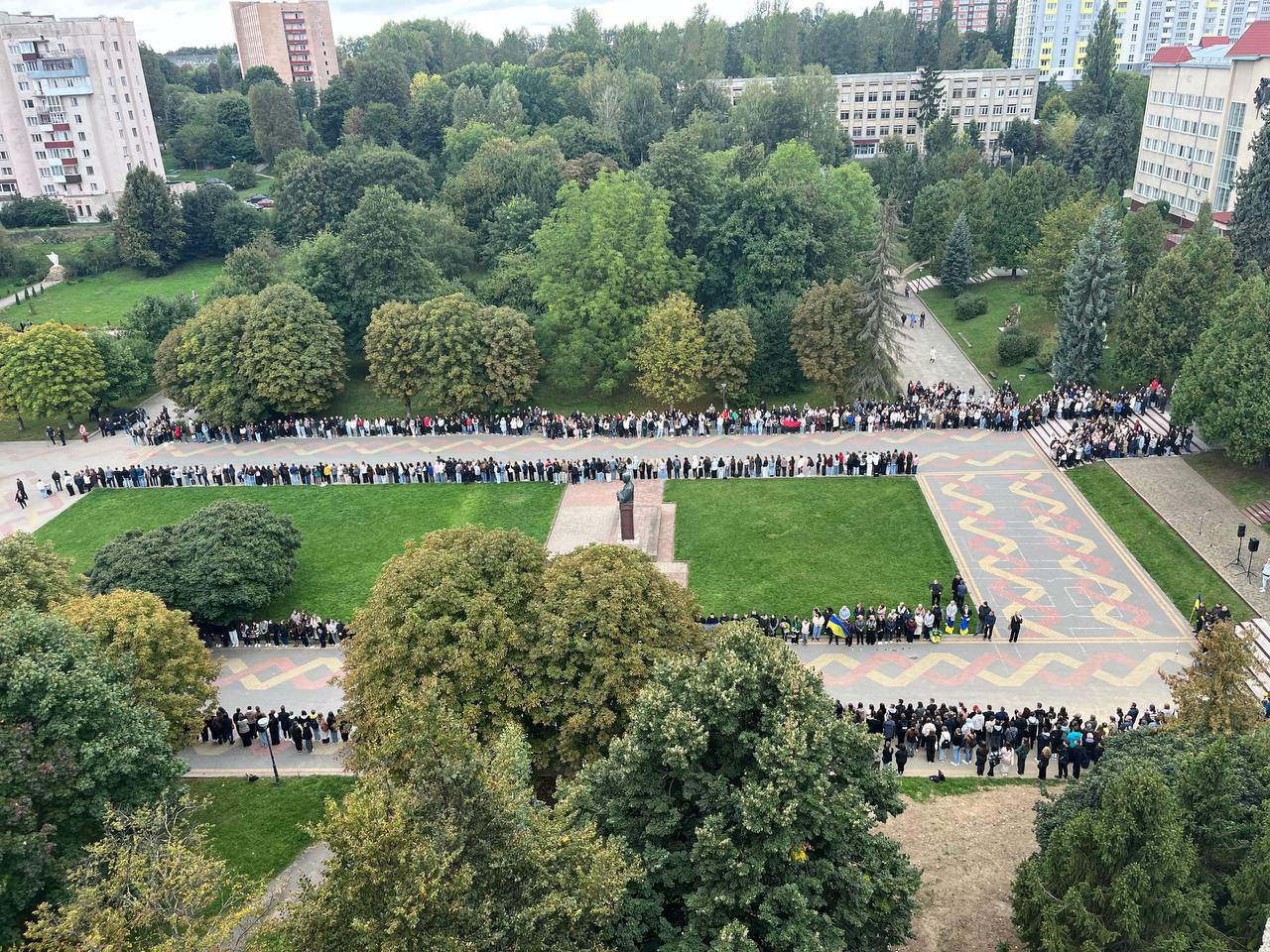 Новини Тернополя - фото з Колега, друг і улюблений викладач студентів… Тернопіль прощається з Володимиром Брославським