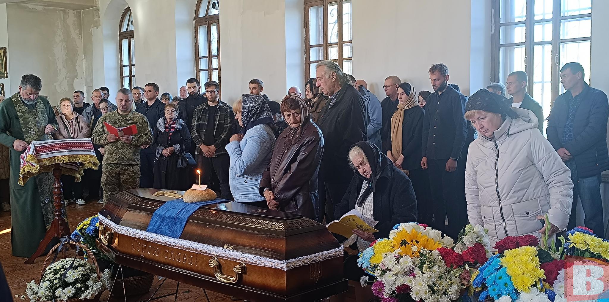 Новини Хмельницького - фото з «Таких, як він, дуже мало». Хмельницький попрощався з волонтером і воїном Іваном Галицьким