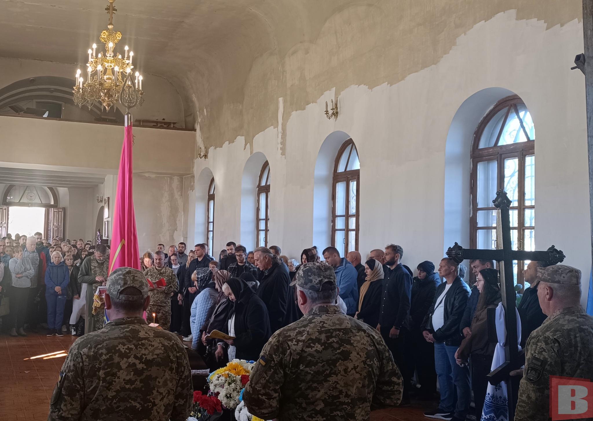 Новини Хмельницького - фото з «Таких, як він, дуже мало». Хмельницький попрощався з волонтером і воїном Іваном Галицьким