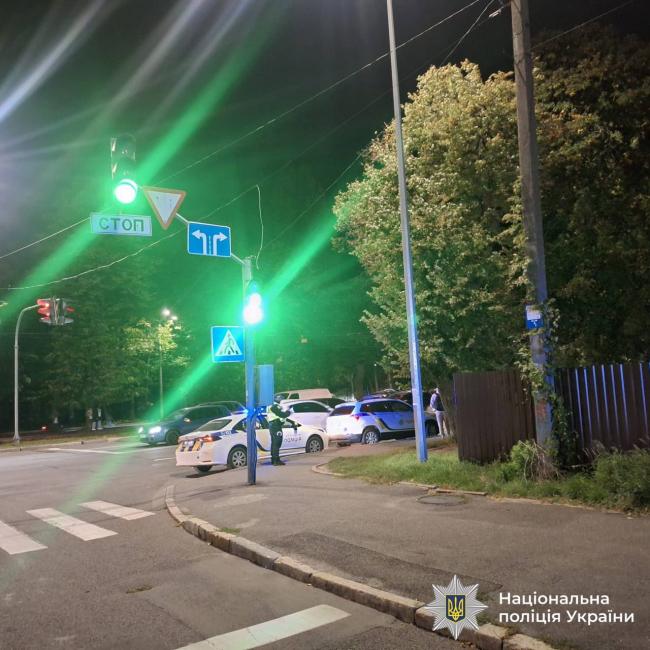 Новини Вінниці - фото з Страшна аварія біля школи №26: під колеса Jaguar потрапила 10-річна дівчинка