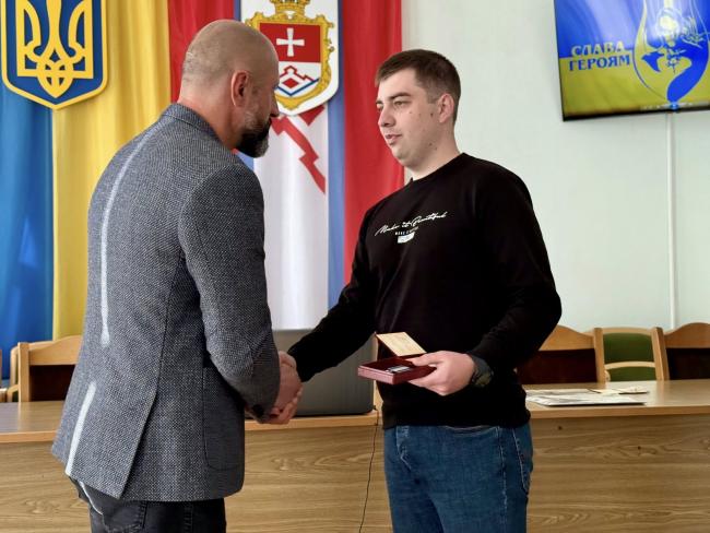 Новини Вінниці - фото з У Бершадській громаді відзначили захисників України державними нагородами