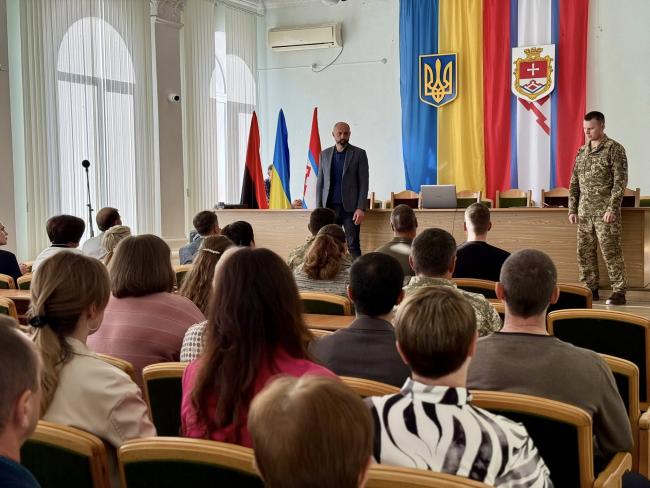 Новини Вінниці - фото з У Бершадській громаді відзначили захисників України державними нагородами