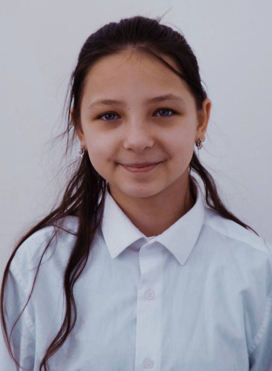 Новини Тернополя - фото з У 14 років вчилася ходити знову: родина захисника з Кременеччини дякує за зібрані кошти на операцію доньки