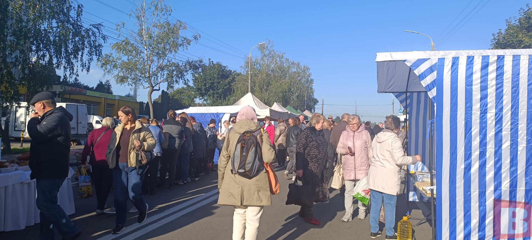 Новини Хмельницького - фото з Ярмарок на Прибузькій: що продають та які ціни (РЕПОРТАЖ)