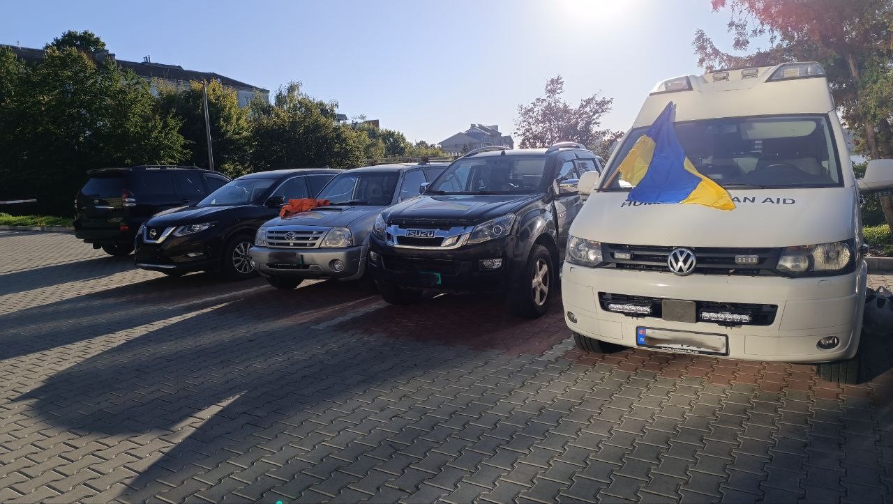 Новини Тернополя - фото з «Це не лише ваша боротьба, а й наша»: благодійники з Норвегії передали Тернополю ще 10 автівок