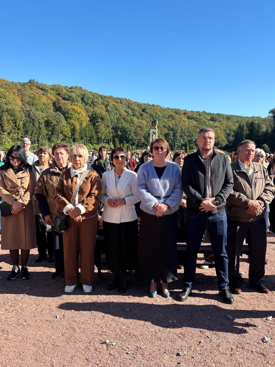 Новини Тернополя - фото з Вчителі, викладачі та вихователі Тернопільщини побували на Всеукраїнській прощі у Зарваниці
