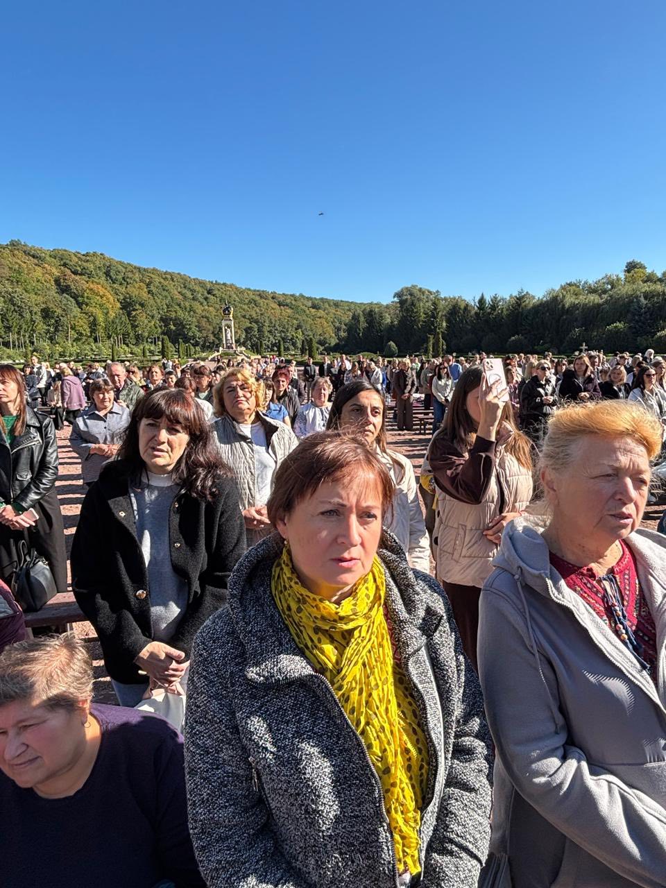 Новини Тернополя - фото з Вчителі, викладачі та вихователі Тернопільщини побували на Всеукраїнській прощі у Зарваниці