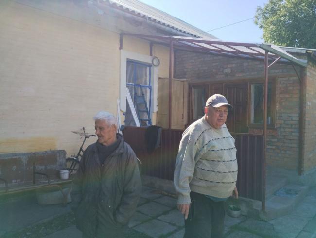 Новини Вінниці - фото з «Дах зробили, а вікон нема — спимо в куртках»: як виживають козятинчани після дронової атаки