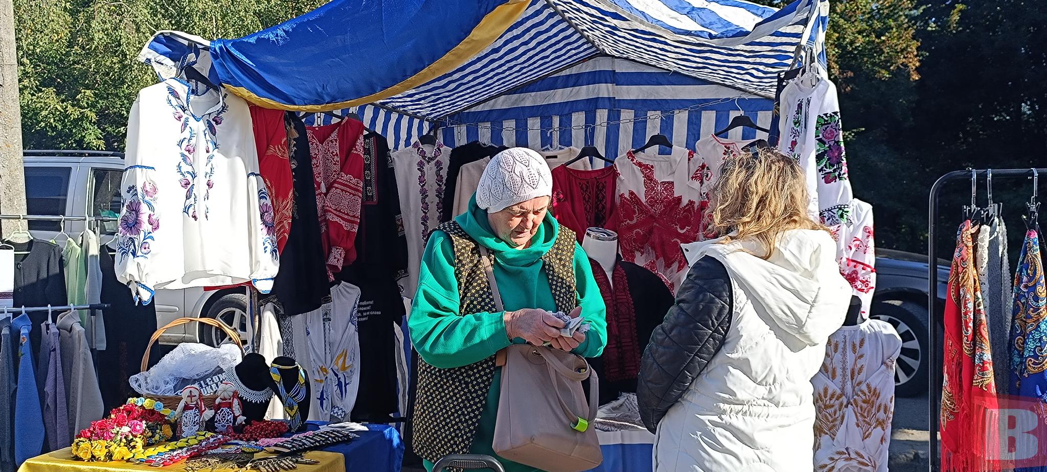 Новини Хмельницького - фото з Ярмарок на Прибузькій: що продають та які ціни (РЕПОРТАЖ)