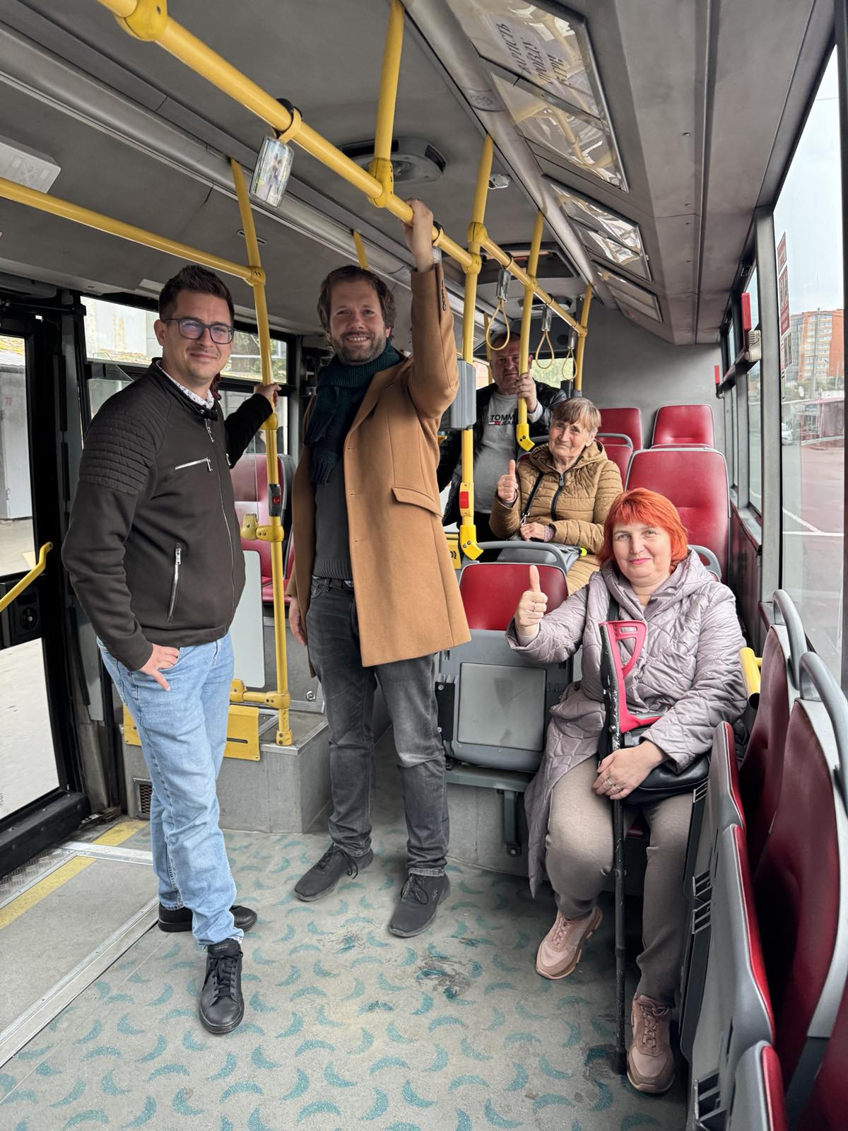 Новини Хмельницького - фото з Вулицями Хмельницького курсують автобуси із Праги: що про них відомо