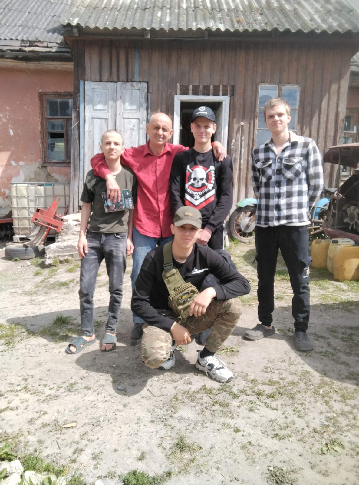 Новини Тернополя - фото з У Кременці батько з шістьма дітьми залишився без даху над головою після пожежі