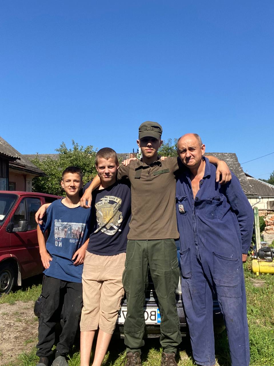 Новини Тернополя - фото з У Кременці батько з шістьма дітьми залишився без даху над головою після пожежі