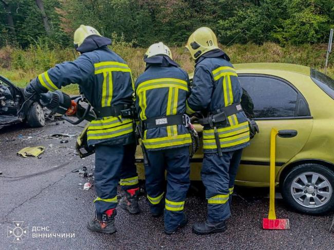 Новини Вінниці - фото з Смертельна ДТП поблизу Сальника: загинув 52-річний водій «Фольксвагена», інший травмований