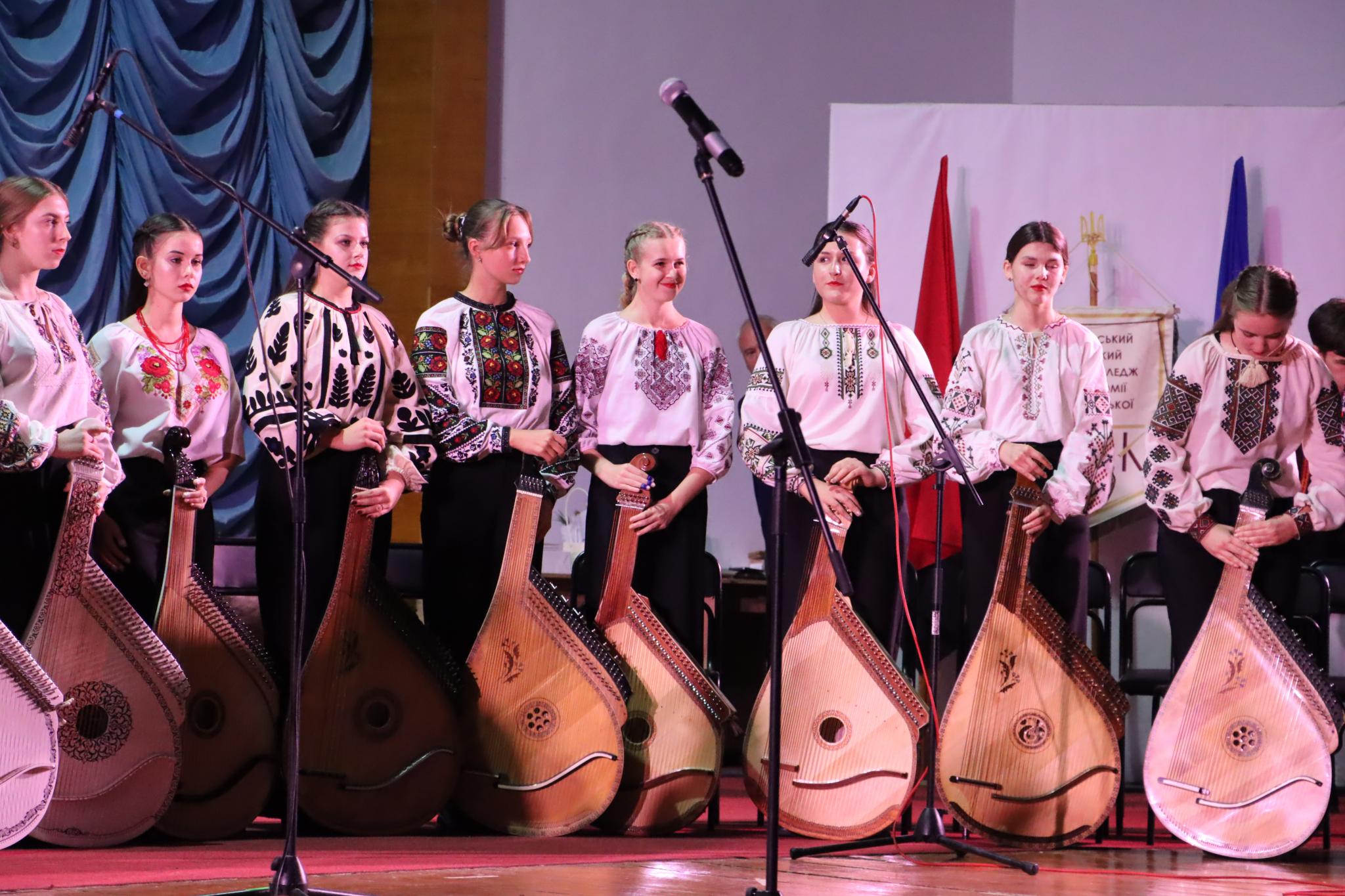 Новини Тернополя - фото з «Соломія — 153» : у Тернопільському мистецькому фаховому коледжі відбувся великий концерт