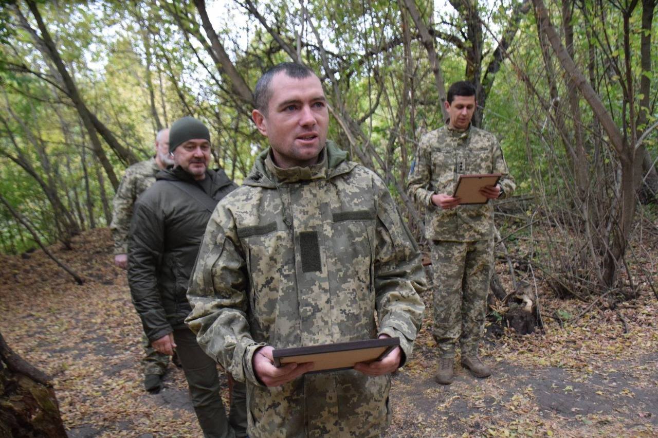 Новини Тернополя - фото з Наша сила та гордість: на передовій Герої 105-ї бригади отримали почесні нагороди