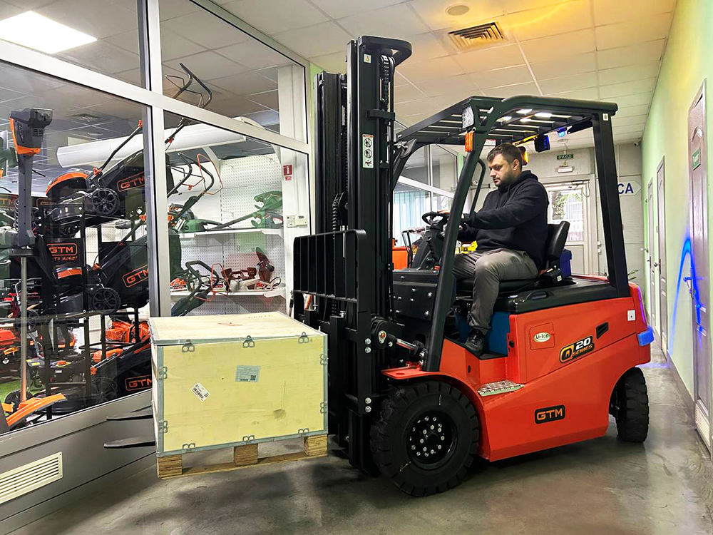 ФОП Лукян Михайло Федорович: Асортимент GTM - від садової техніки до складських навантажувачів