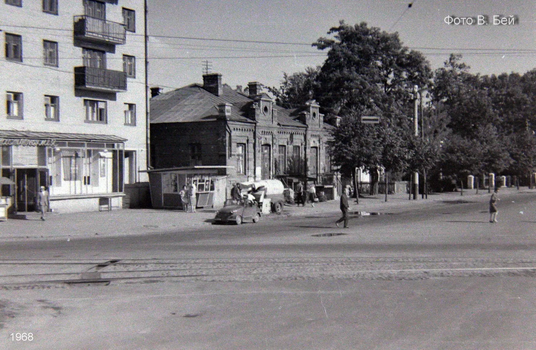 Новини Вінниці - фото з Вулицями рідного міста: яким раніше були проспект Коцюбинського і площа Перемоги