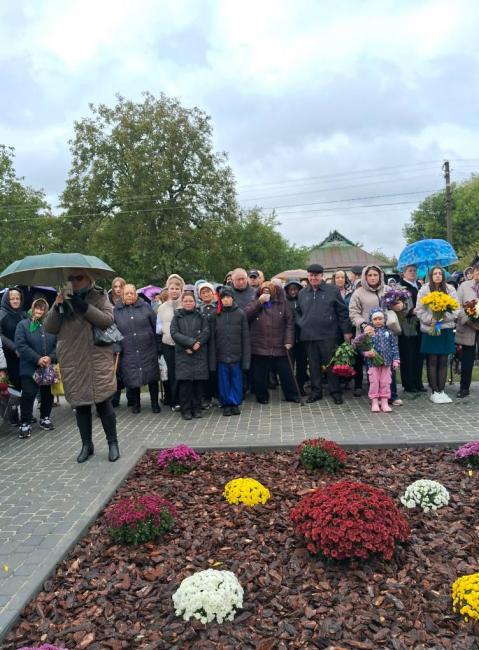 Новини Вінниці - фото з У Хижинцях відкрили Алею Слави на честь загиблих Героїв