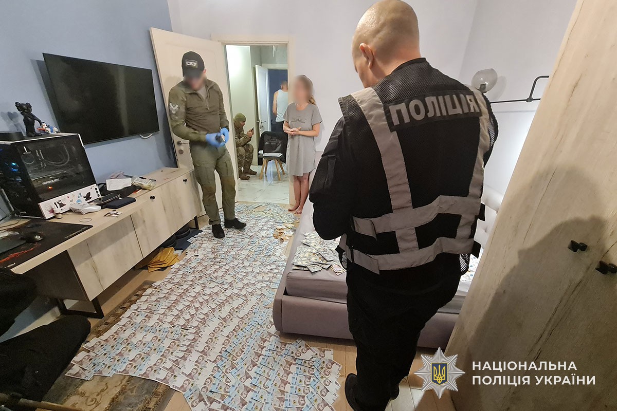 Новини Тернополя - фото з Гучне затримання трьох злочинних груп через наркотики у Тернополі: подробиці