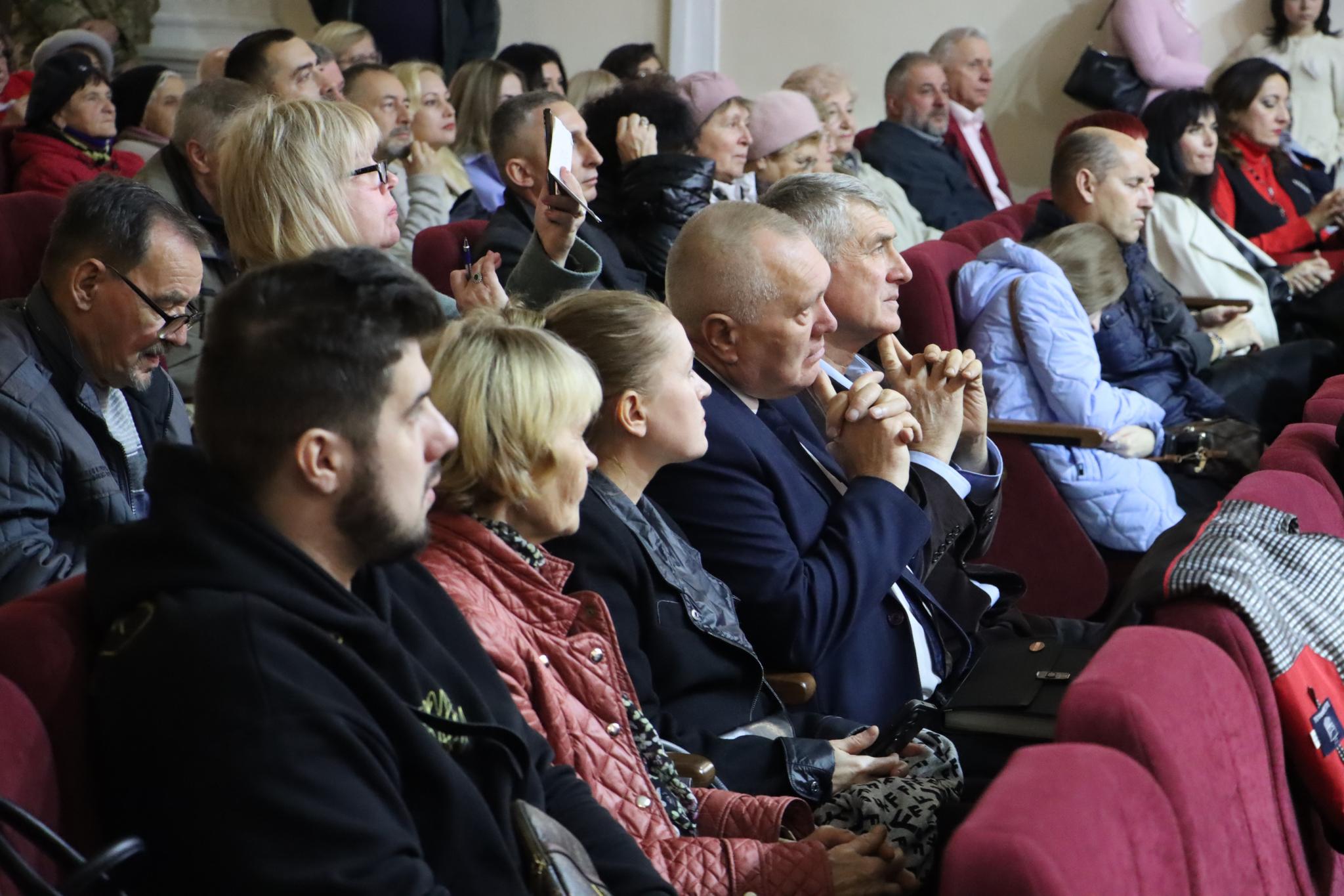 Новини Тернополя - фото з Благодійний захід у Тернополі до Дня українського козацтва: молитва, подяки й збір допомоги для ЗСУ