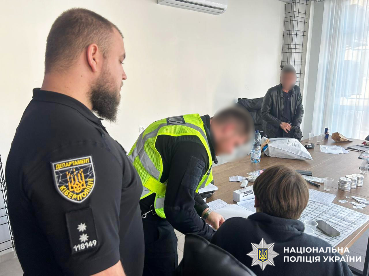 Новини Хмельницького - фото з На Хмельниччині викрито масштабну шахрайську схему, пов’язану з криптовалютою