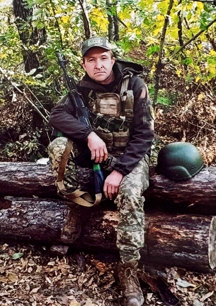 Новини Хмельницького - фото з На Хмельниччині попрощались із пʼятьма військовими. Хто вони Військовий з Ярмолинецької громади Хмельницької області Андрій Базелюк